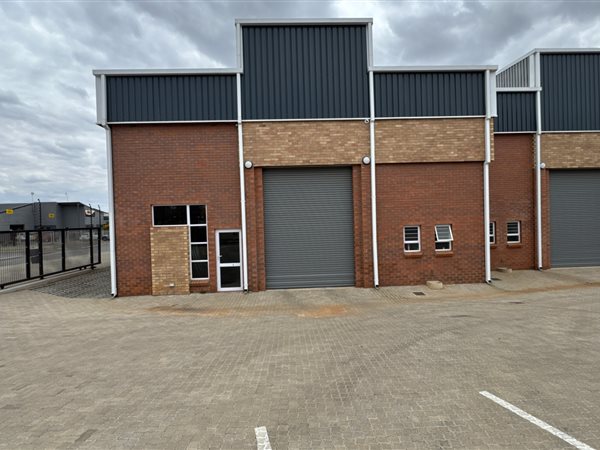 395 m² Commercial space 395 m² Commercial space