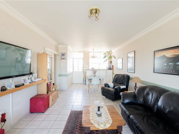 2 Bed Apartment in Townsend Estate