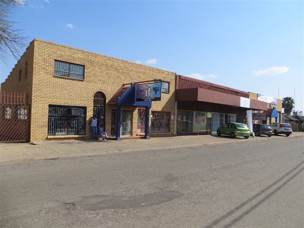 1489  m² Commercial space in Fochville