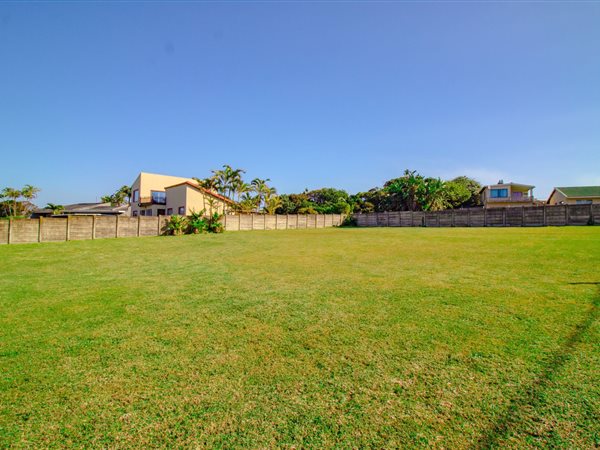 1206 m² Land available in Port Edward