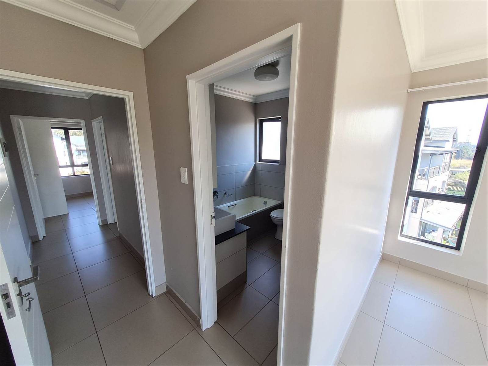 2 Bed Apartment in Fourways photo number 26