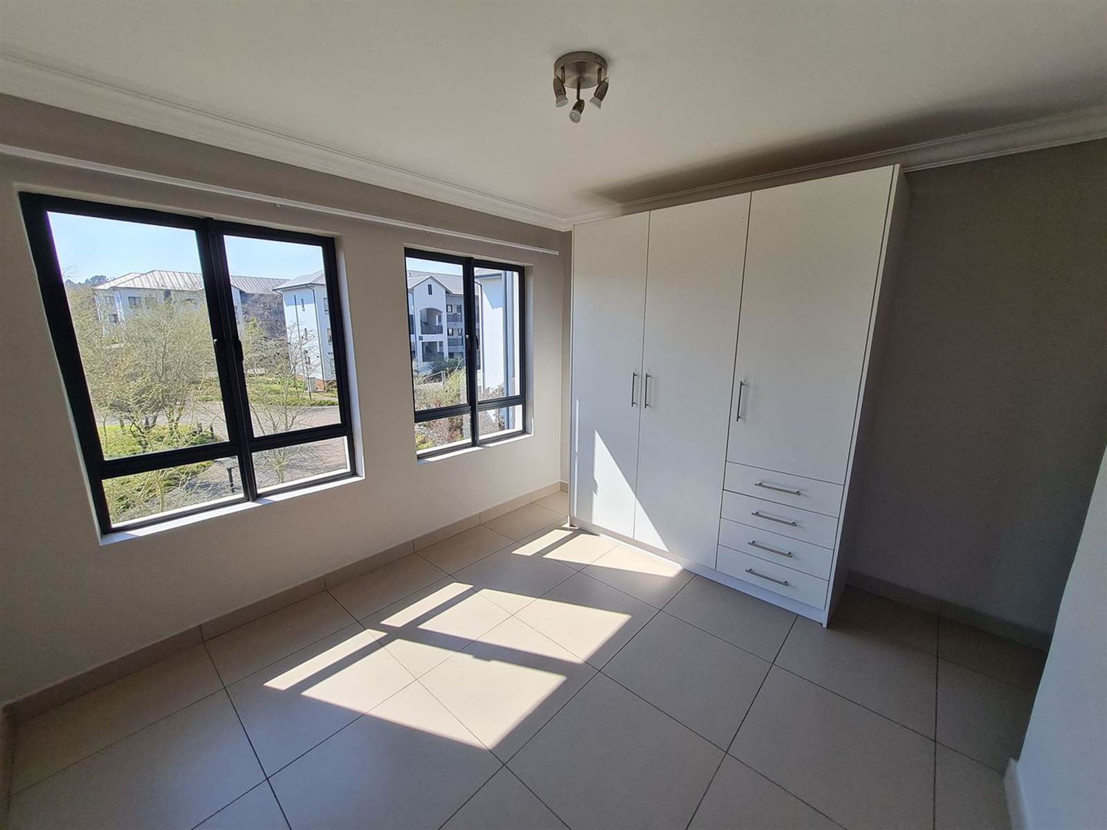 2 Bed Apartment in Fourways photo number 22