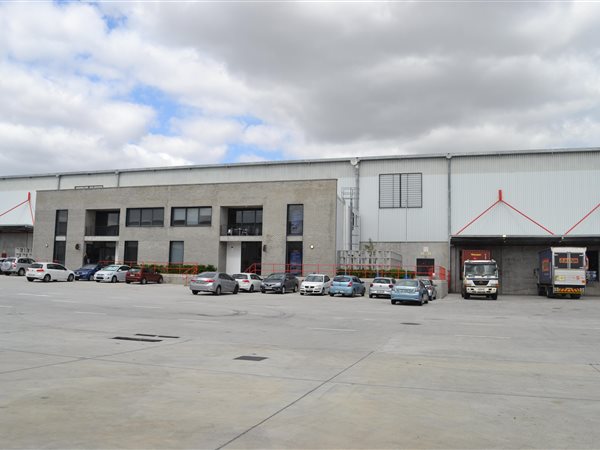 3 273  m² Industrial space