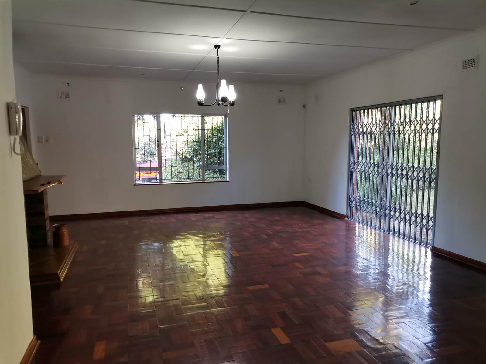 3 Bed House in Kloof photo number 17