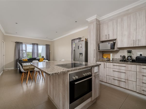 3 Bedroom Townhouse 3 Bedroom Townhouse