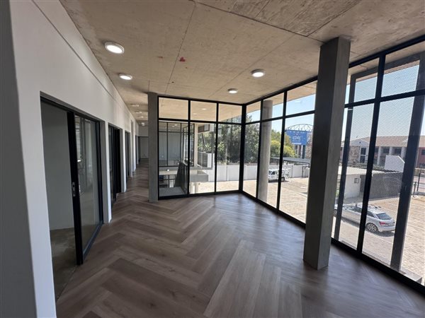 12  m² Office Space