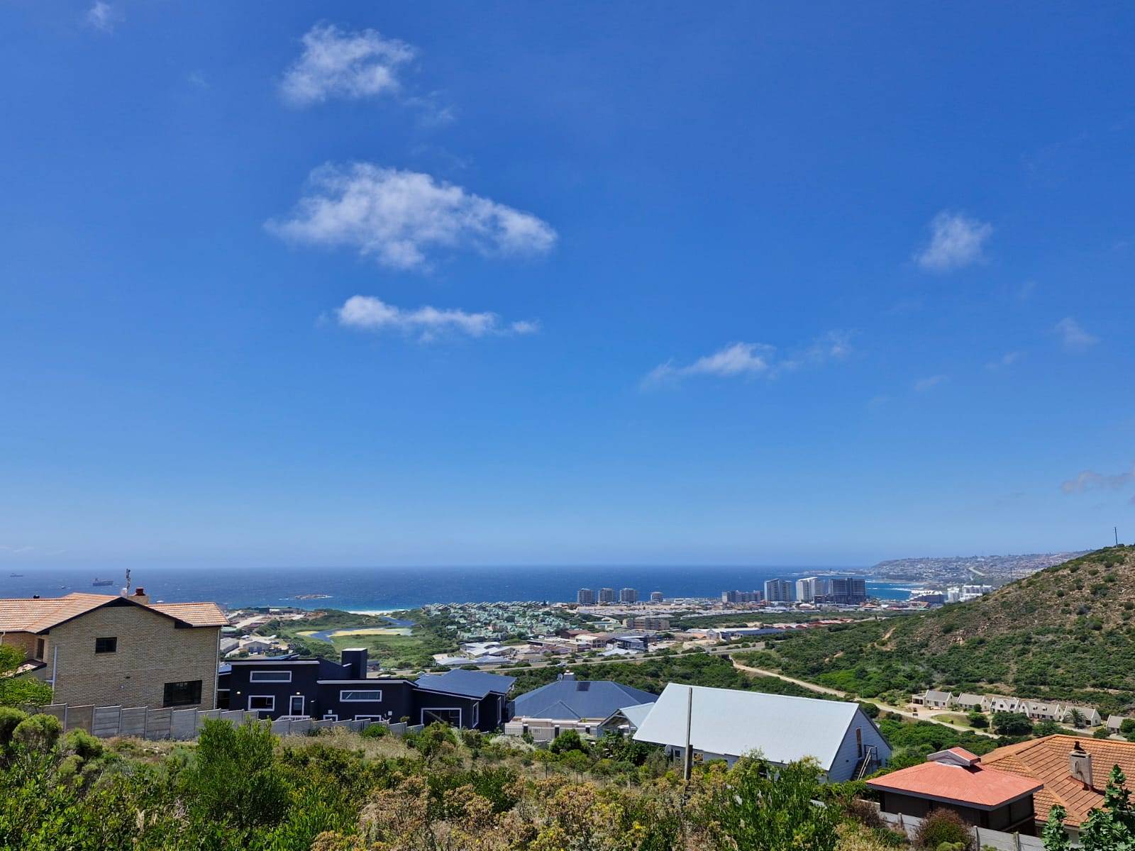 840 m² Land available in Island View photo number 1