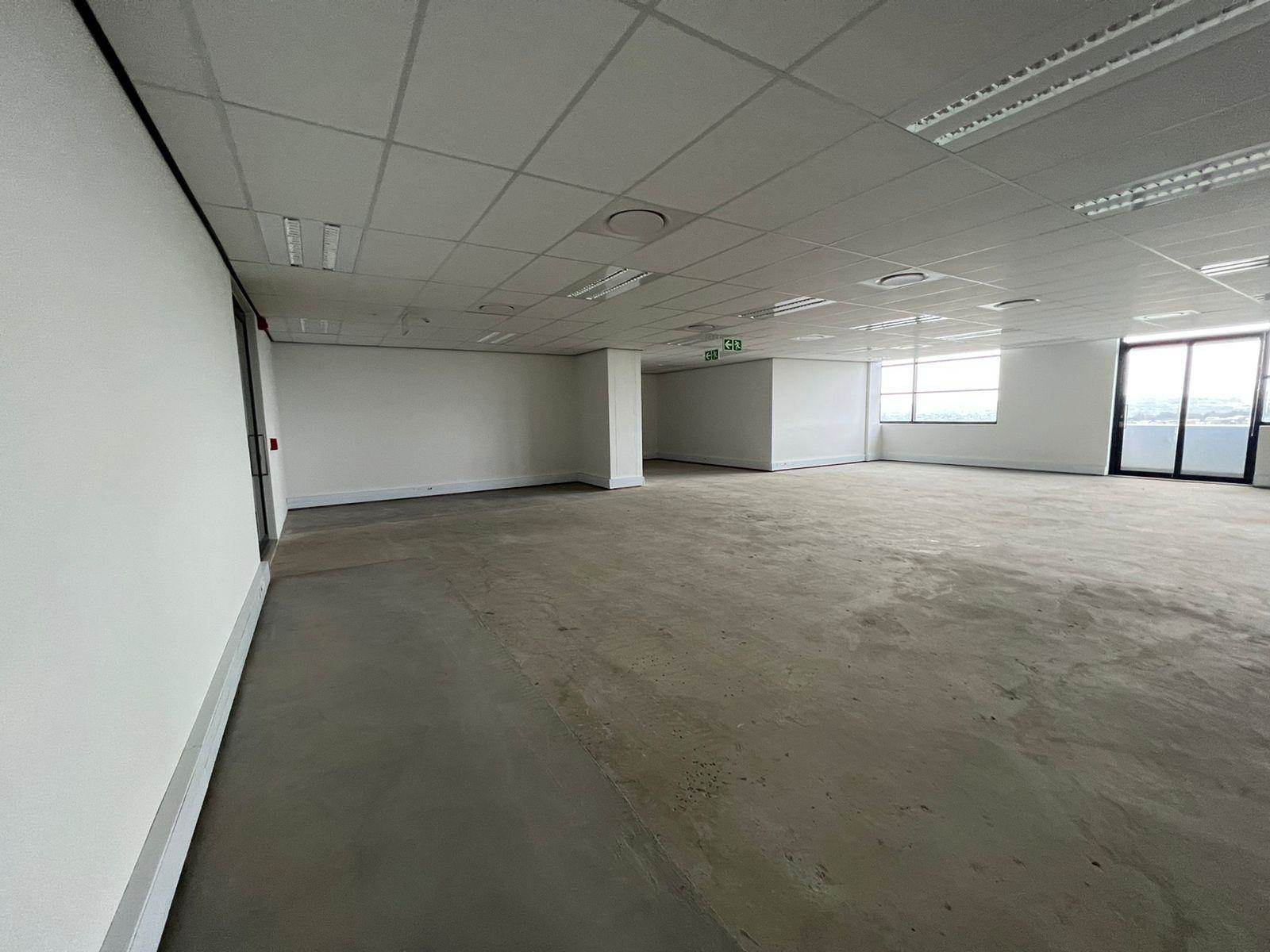 176  m² Commercial space in Illovo photo number 14