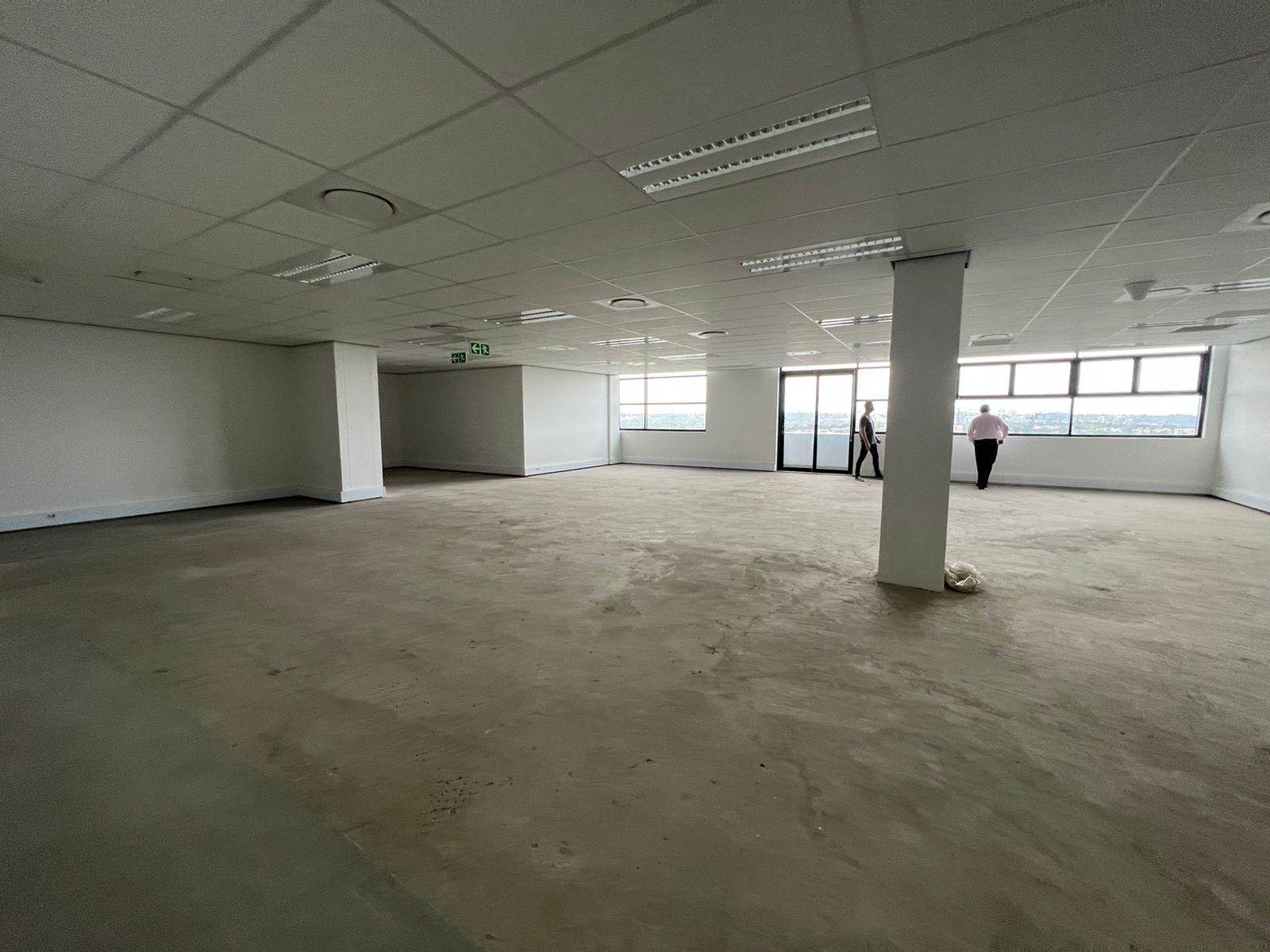 176  m² Commercial space in Illovo photo number 15