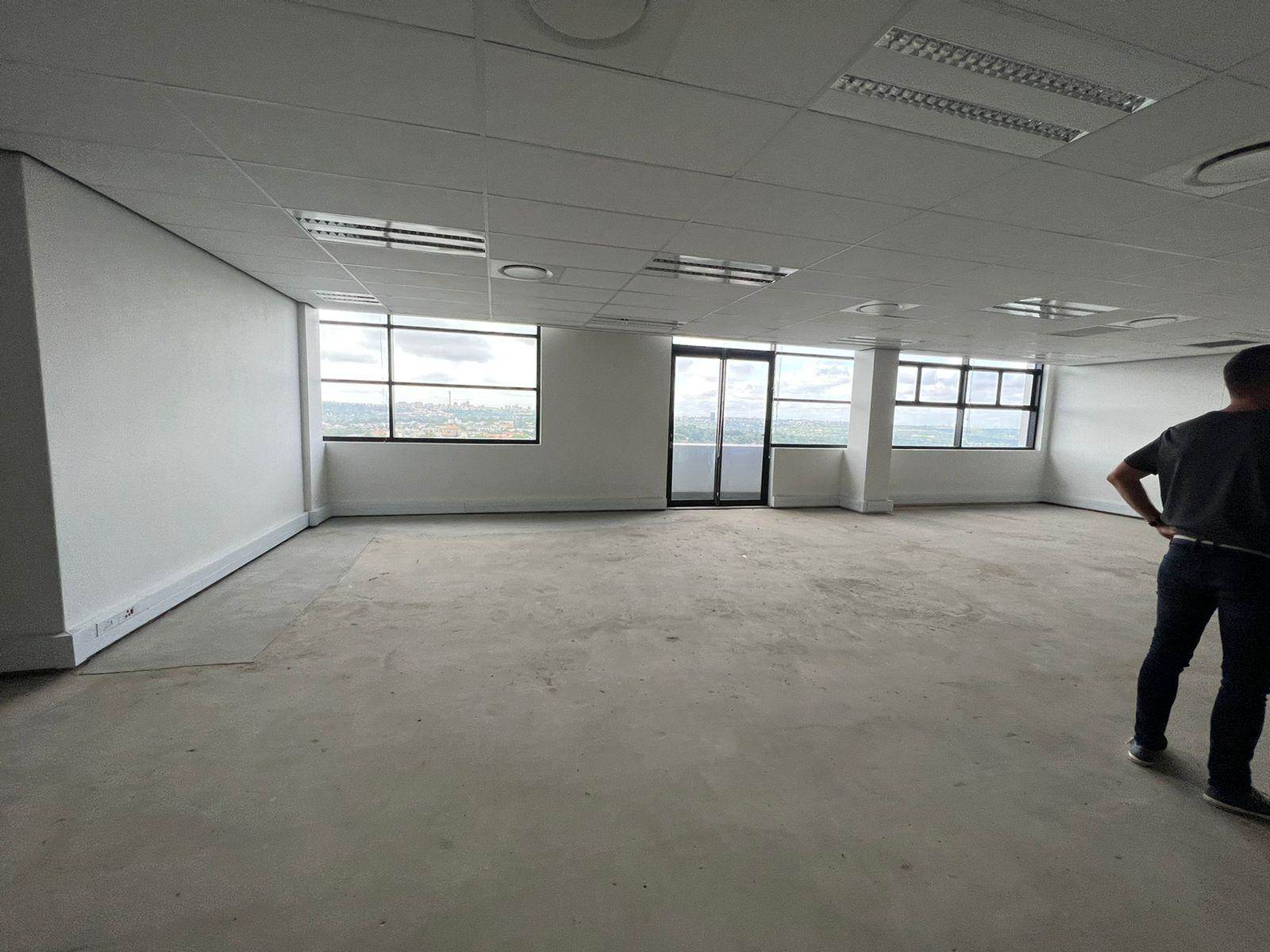 176  m² Commercial space in Illovo photo number 5