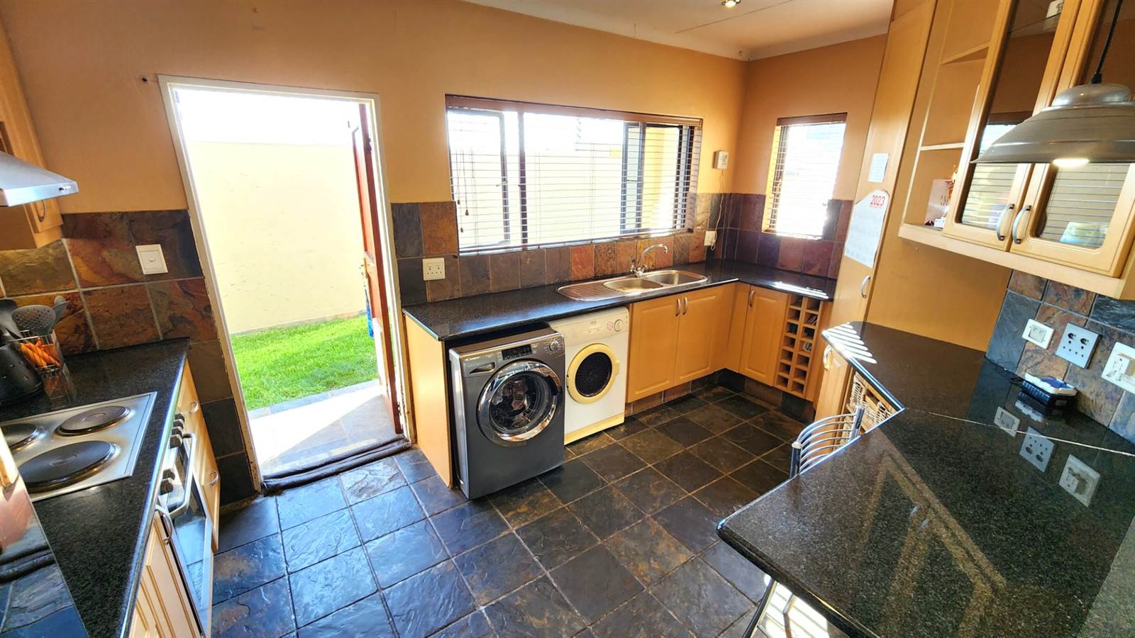 2 Bed House in Fourways photo number 15