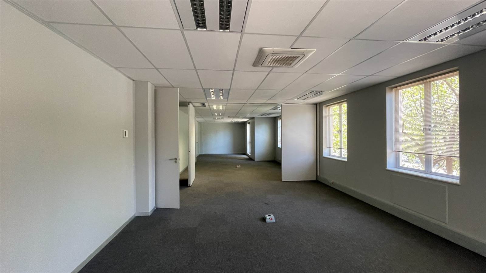 612  m² Office Space in Sandown photo number 11
