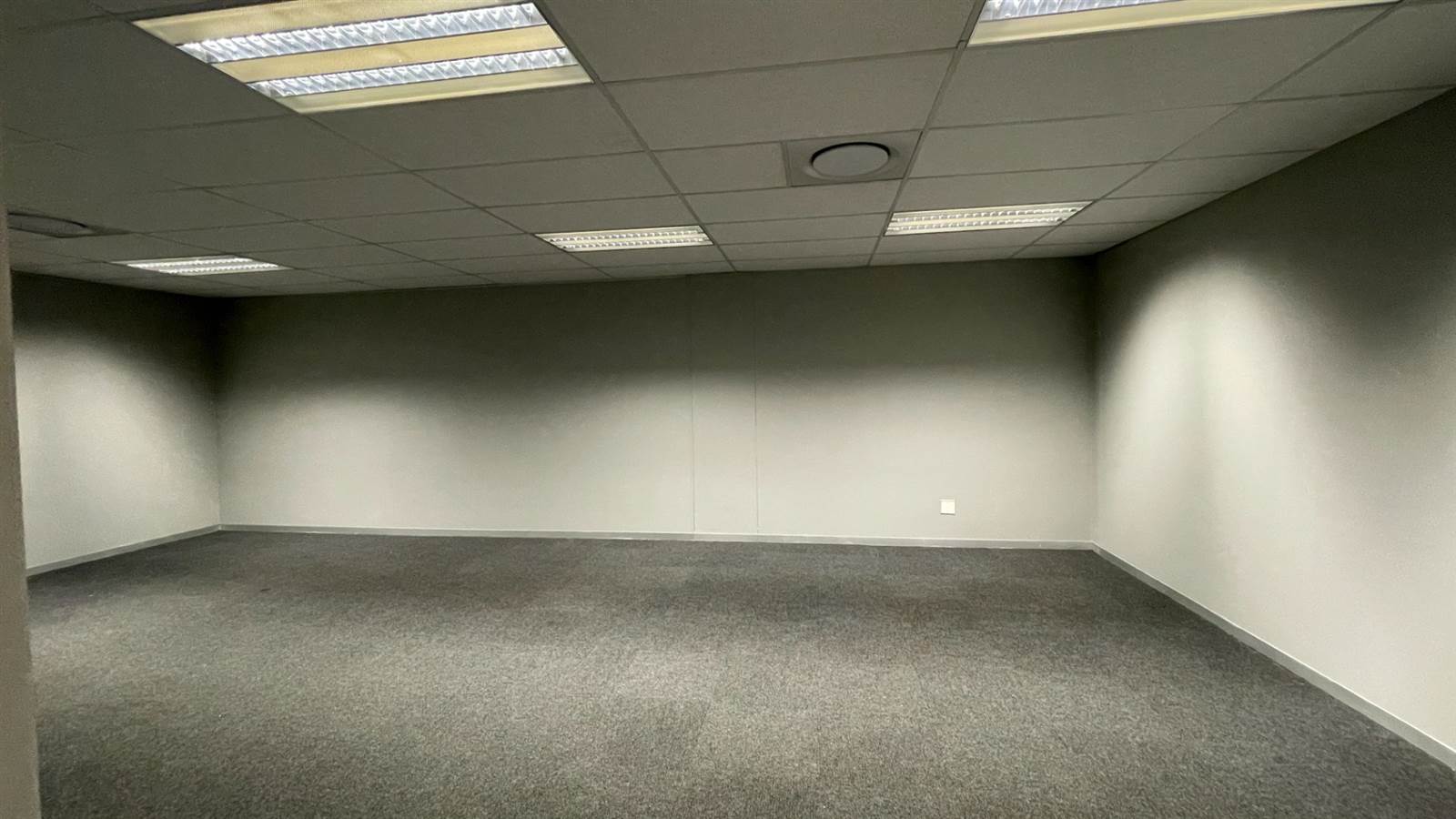 612  m² Office Space in Sandown photo number 6