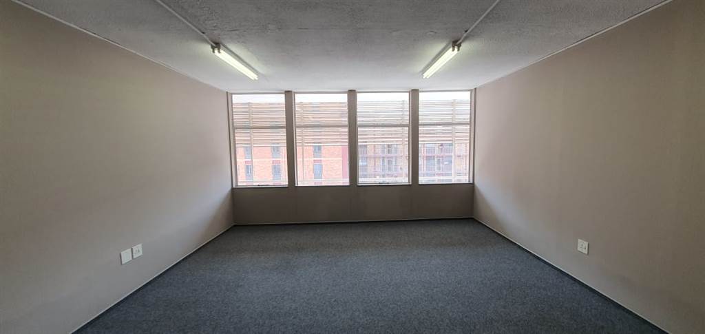 42  m² Commercial space in Sunnyside photo number 8