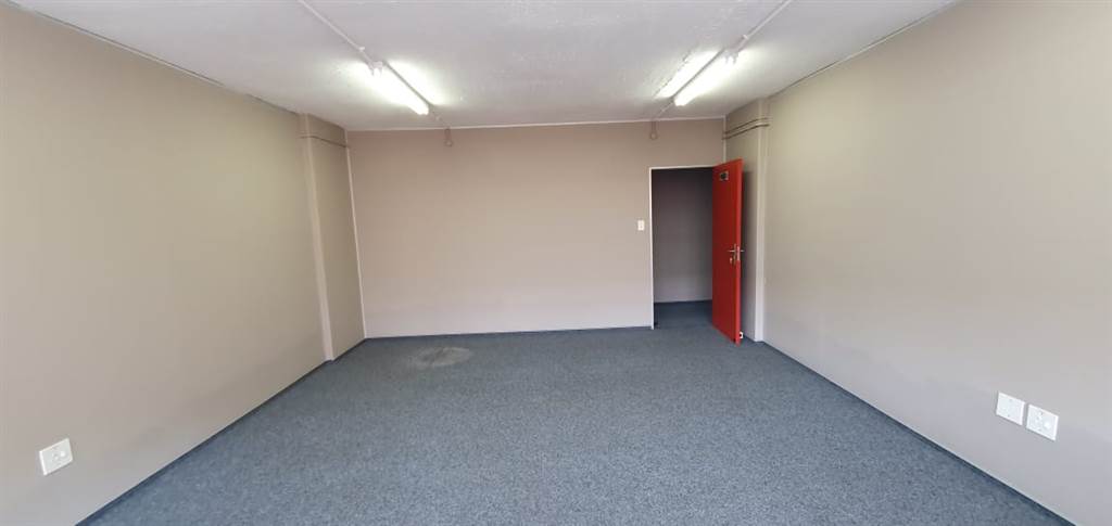 42  m² Commercial space in Sunnyside photo number 5