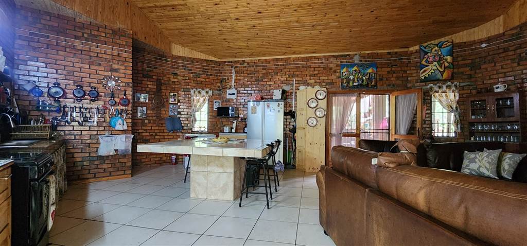 2 Bed House in Marloth Park photo number 7