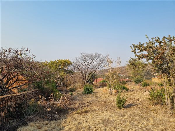 1 344 m² Land