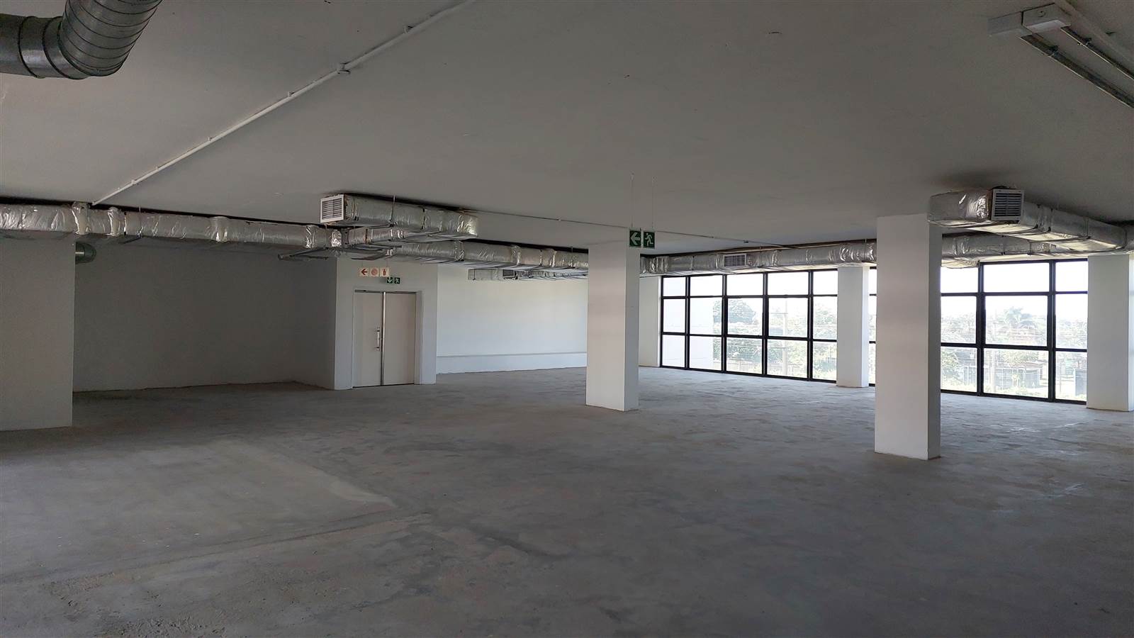 321  m² Industrial space in Stamford Hill photo number 3