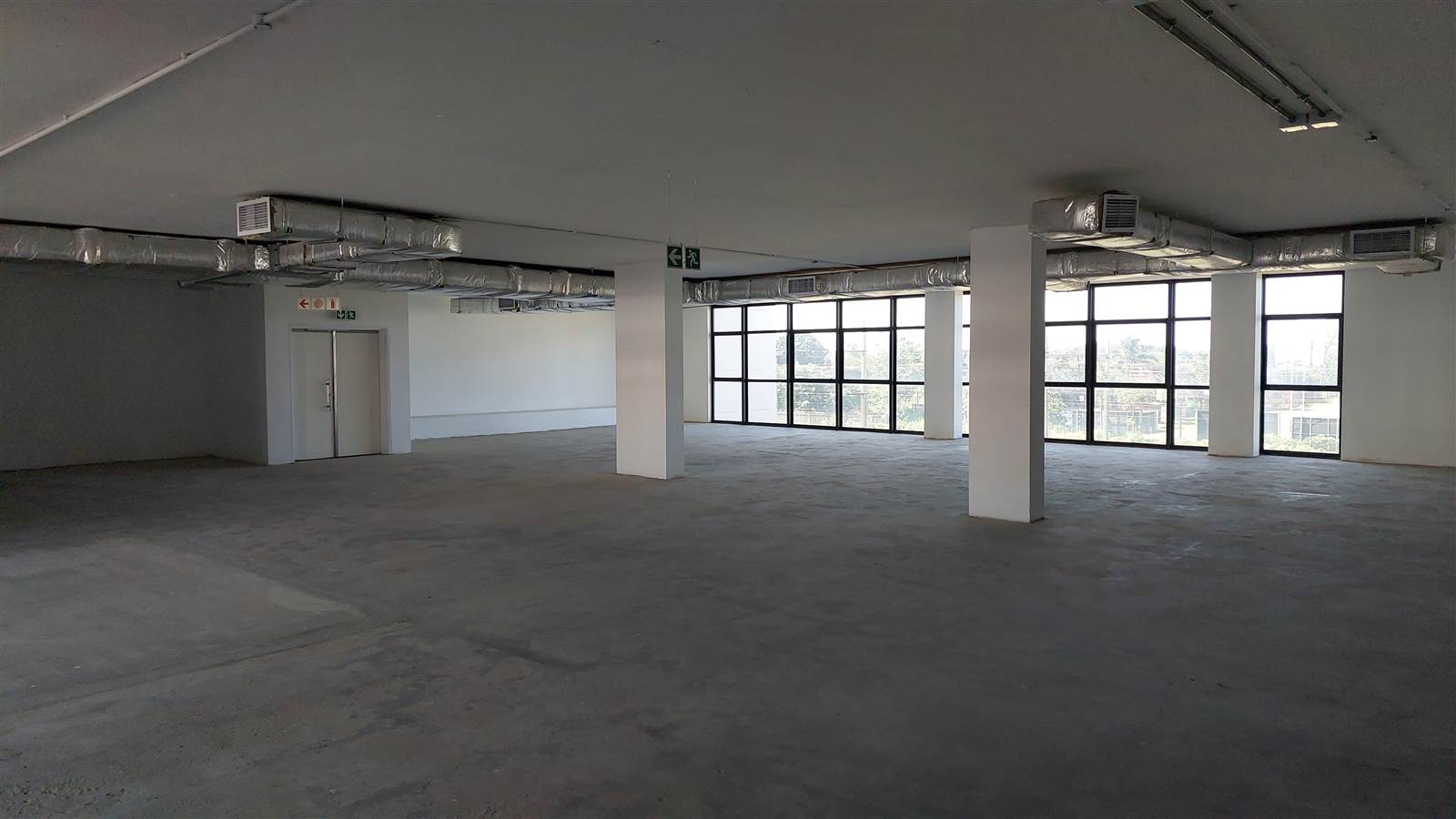 321  m² Industrial space in Stamford Hill photo number 2