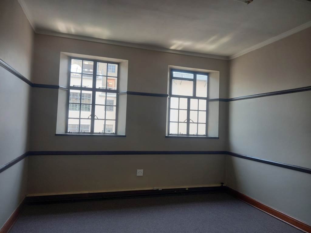 38  m² Office Space in Pretoria Central photo number 4