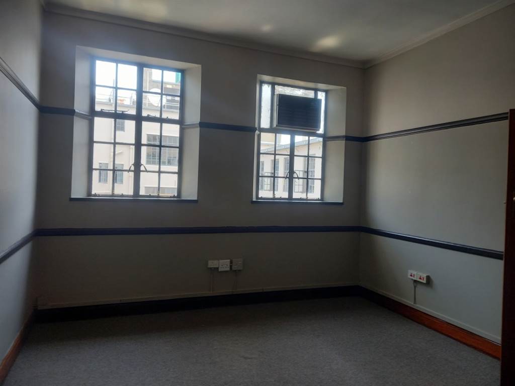 38  m² Office Space in Pretoria Central photo number 2
