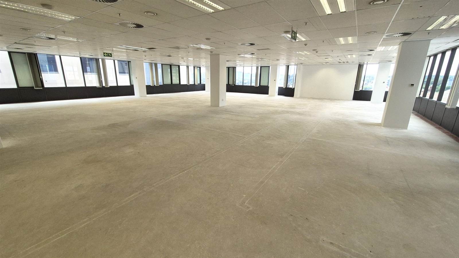 494  m² Office Space in Menlyn photo number 3