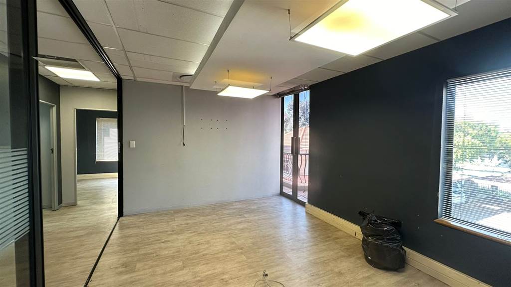 141  m² Commercial space in Highveld photo number 3