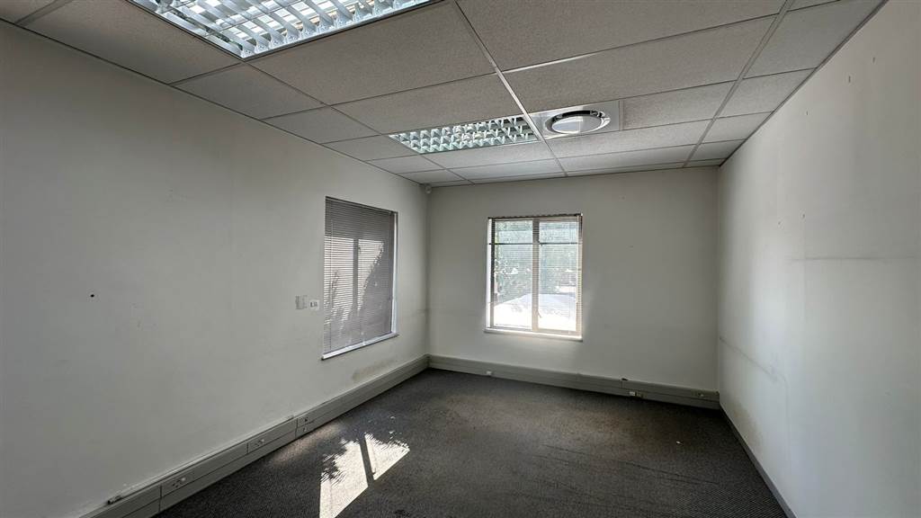141  m² Commercial space in Highveld photo number 7