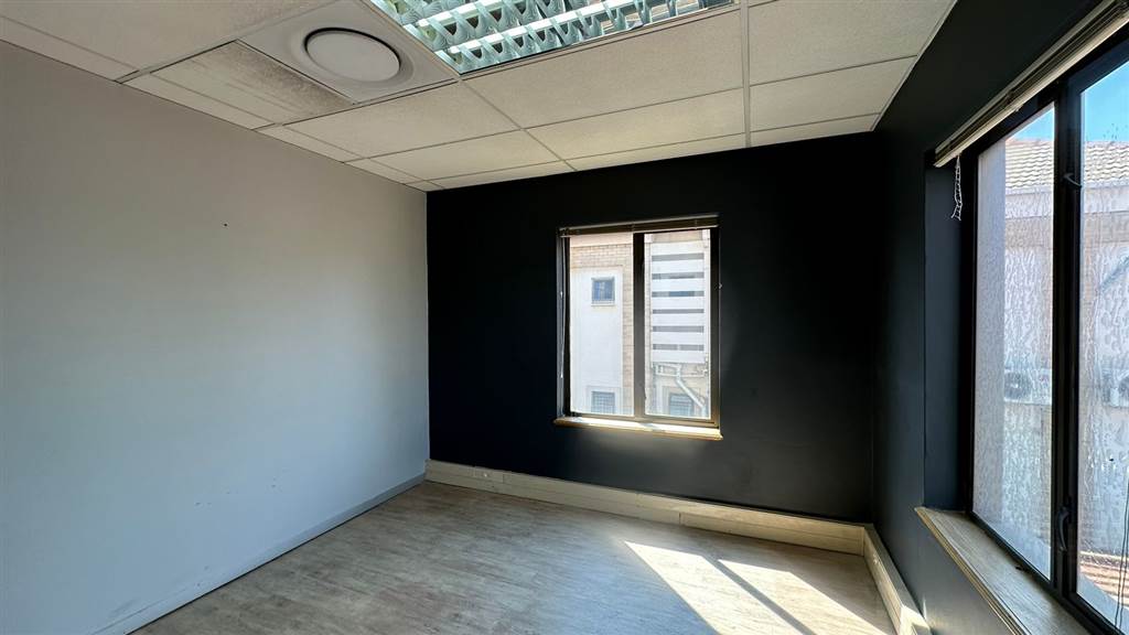 141  m² Commercial space in Highveld photo number 5