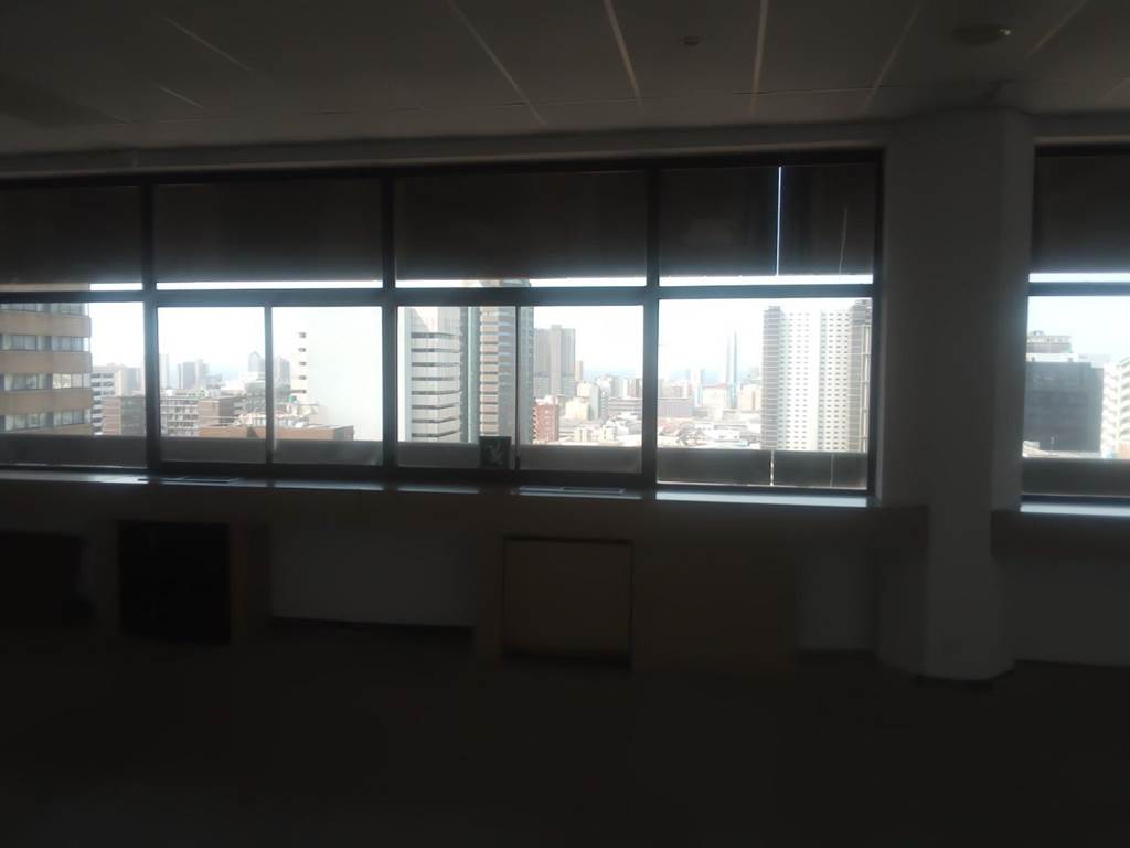 499  m² Commercial space in Durban CBD photo number 10