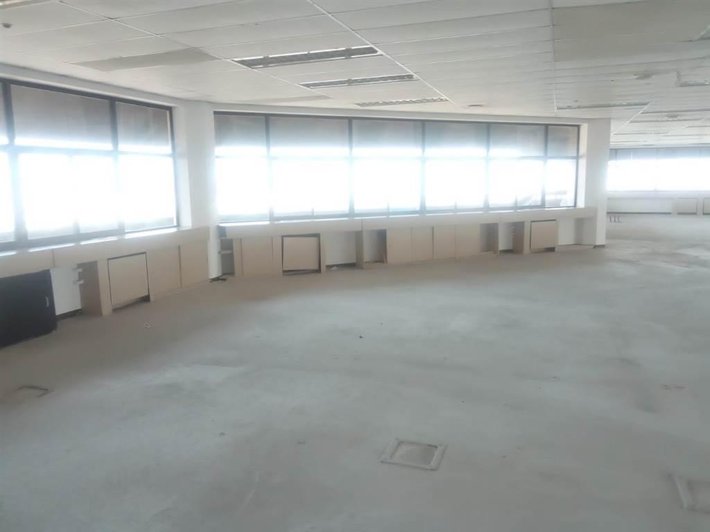 499  m² Commercial space in Durban CBD photo number 4