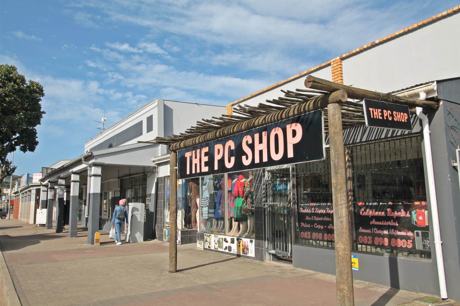 Commercial space in Port Alfred photo number 3
