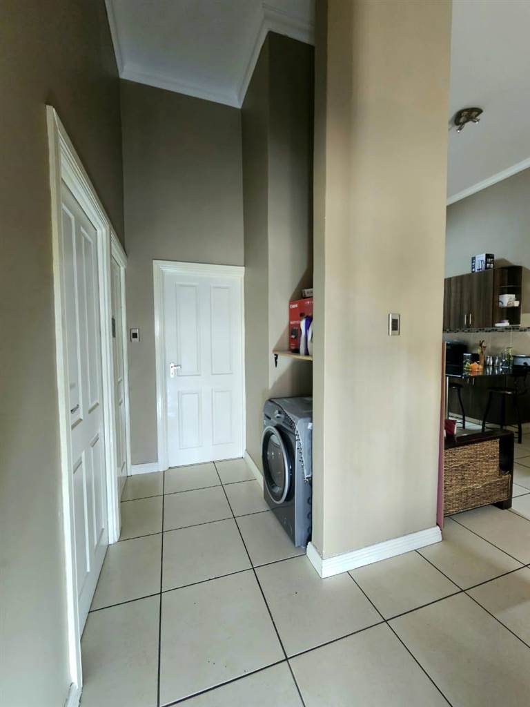 2 Bed Apartment in Secunda photo number 19