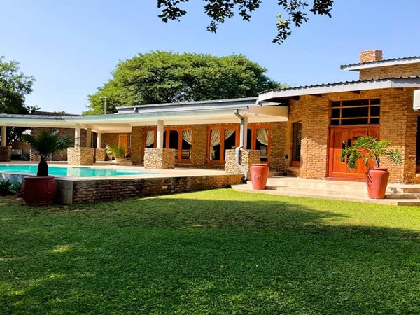 1 072 m² Commercial space 1 072 m² Commercial space