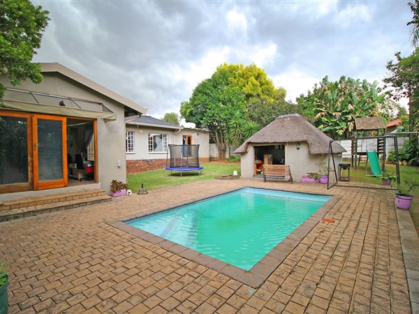 3 Bedroom House 3 Bedroom House