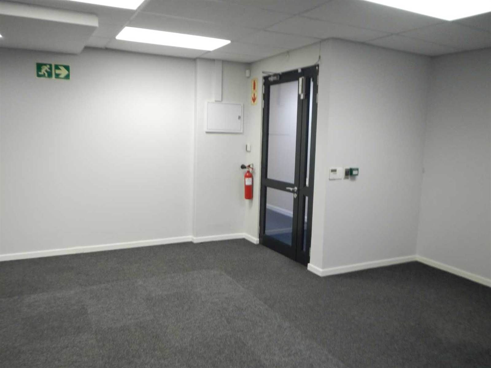 235  m² Office Space in Westlake photo number 8
