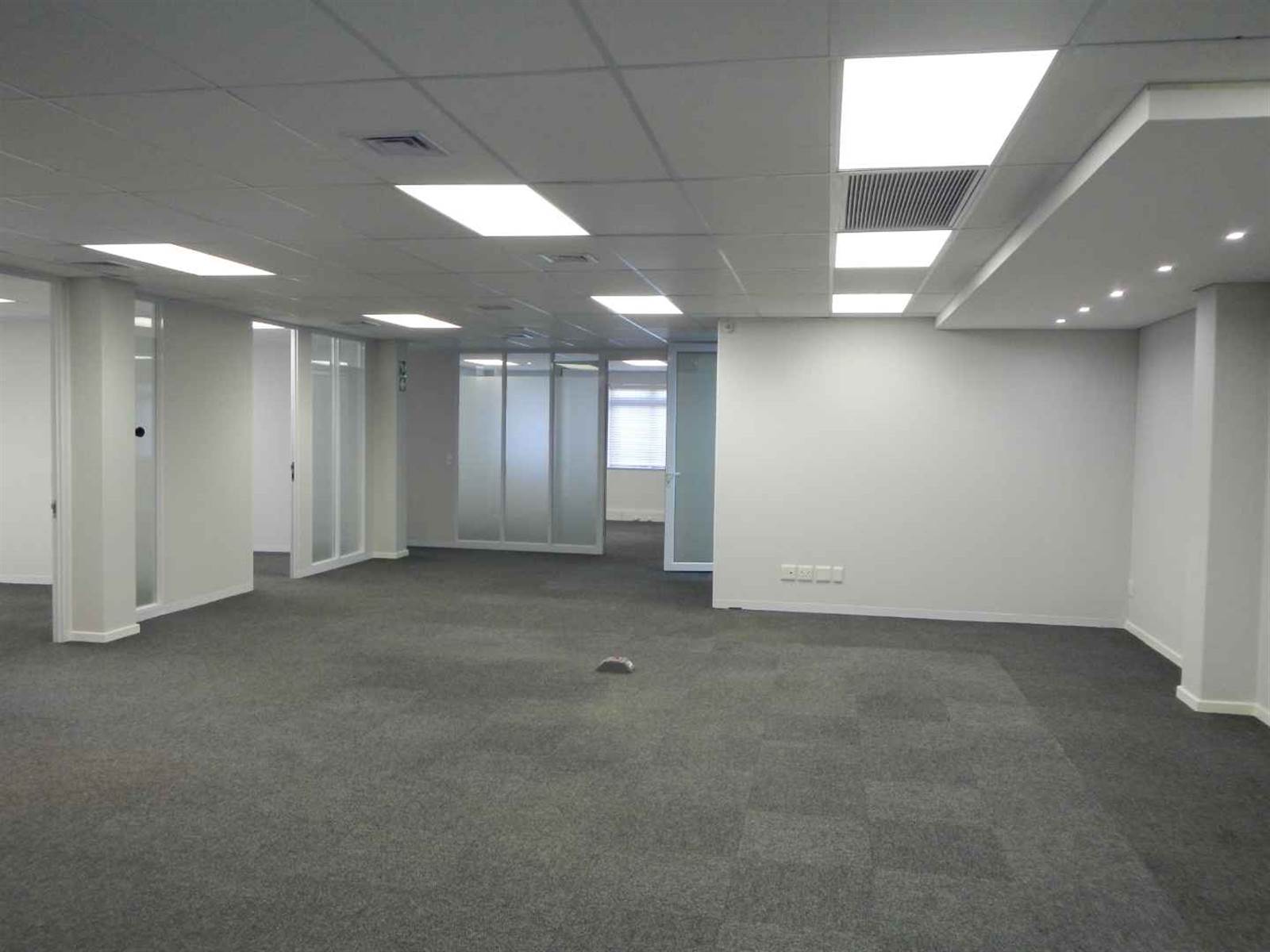 235  m² Office Space in Westlake photo number 6