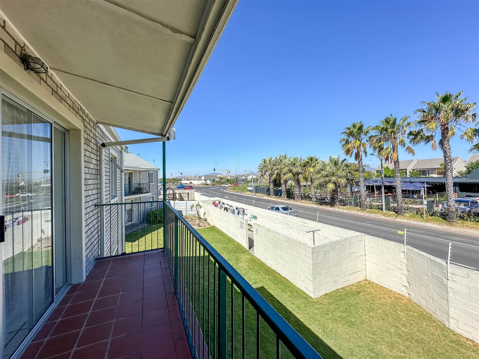 2 Bed Apartment in Blouberg Sands photo number 14