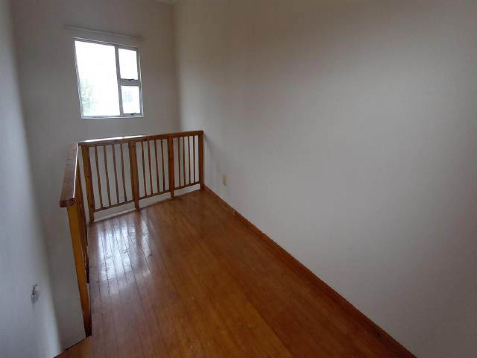 2 Bed Apartment in Beacon Bay photo number 10
