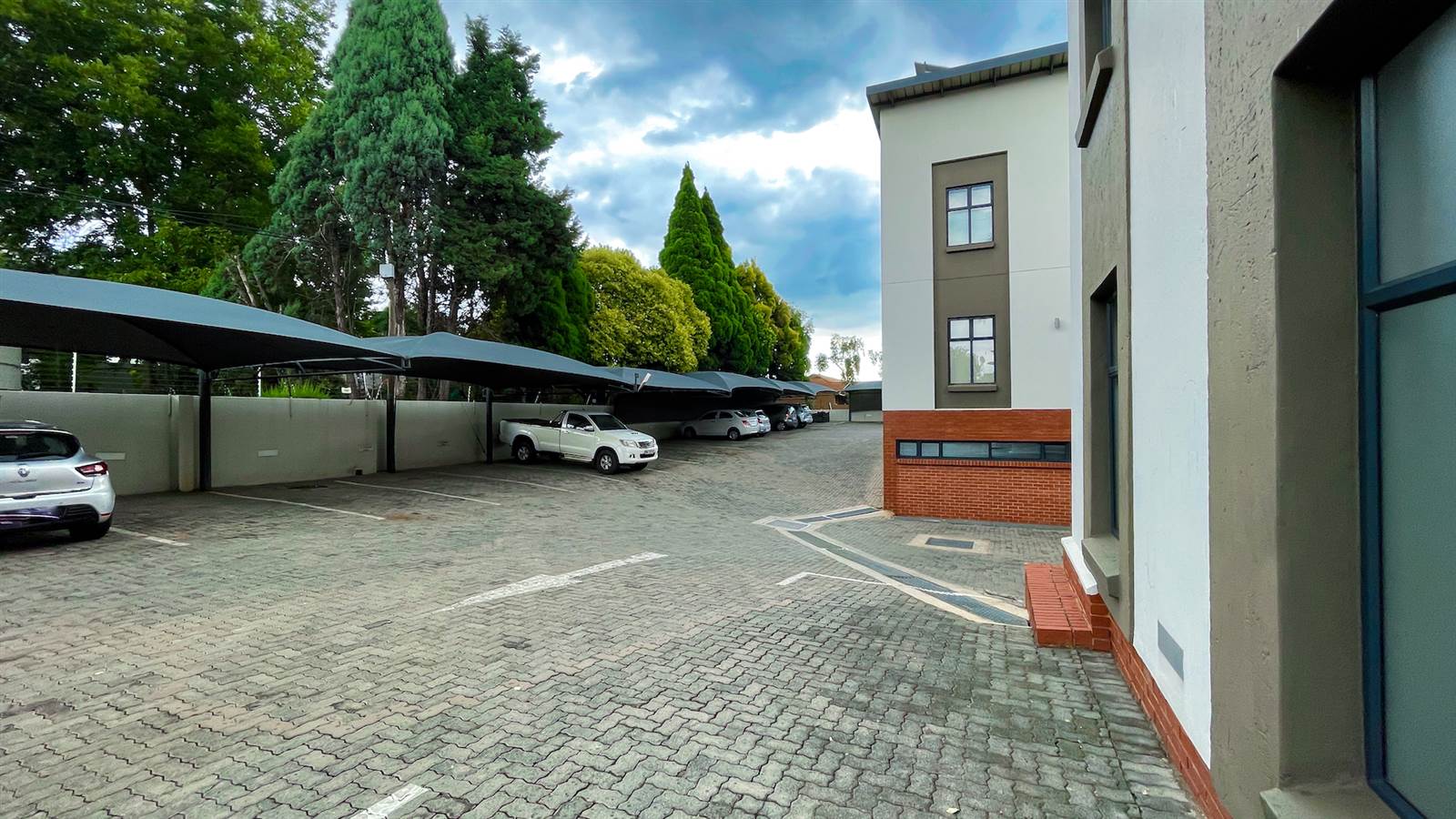186  m² Commercial space in Bedfordview photo number 5