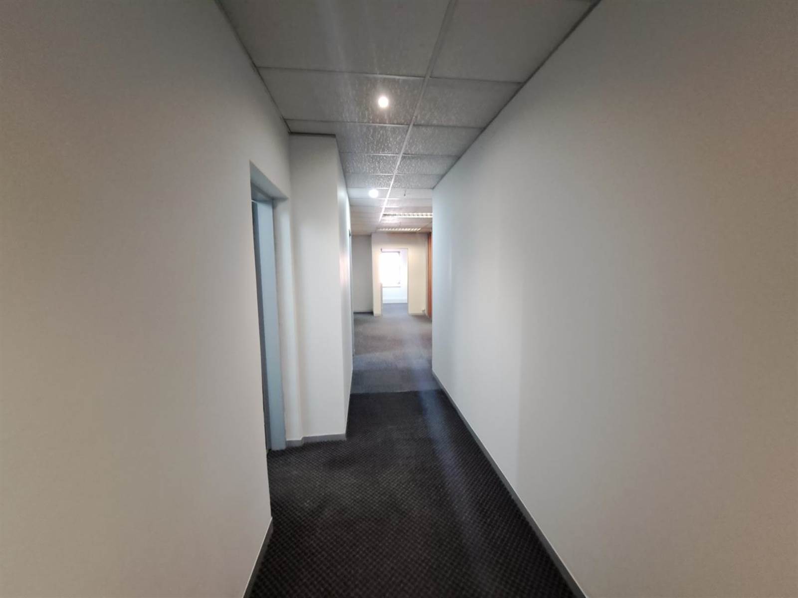 302  m² Commercial space in Centurion CBD photo number 4