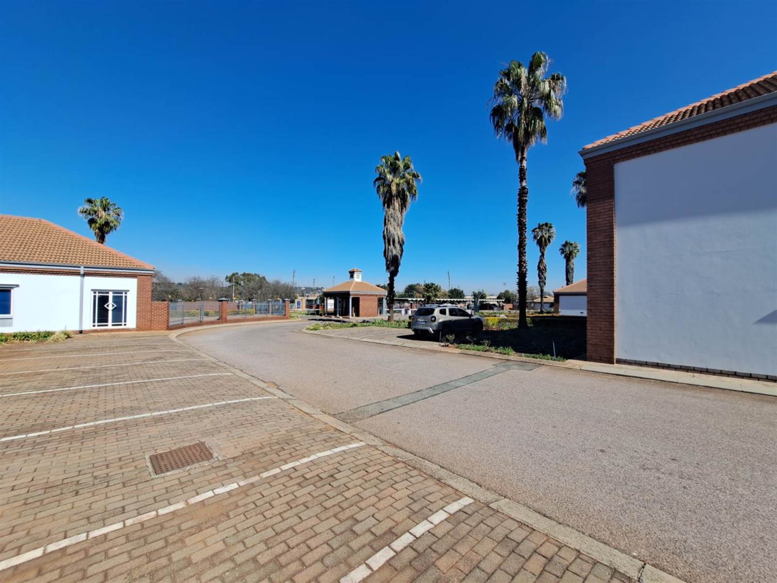 302  m² Commercial space in Centurion CBD photo number 7