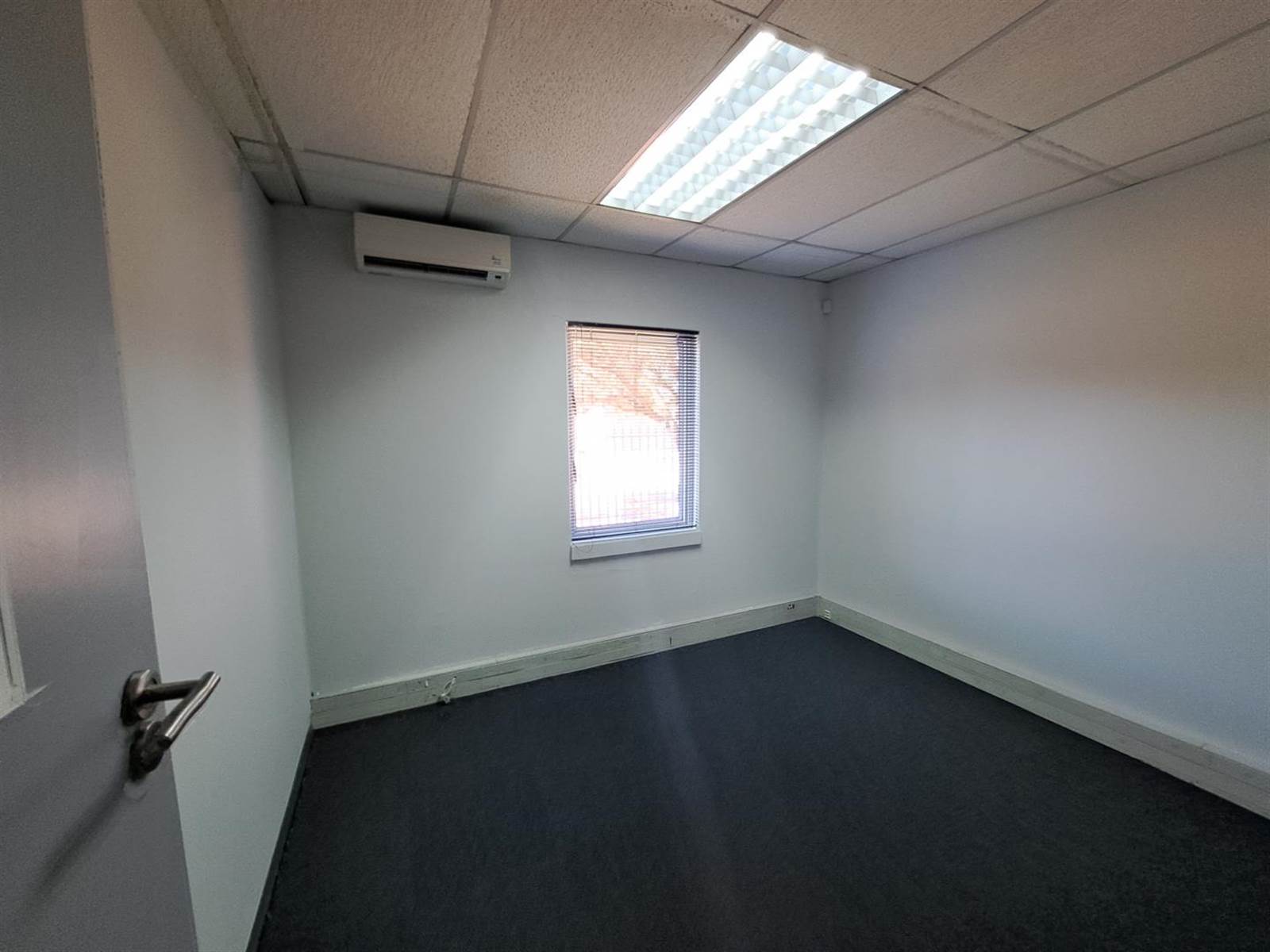 302  m² Commercial space in Centurion CBD photo number 10