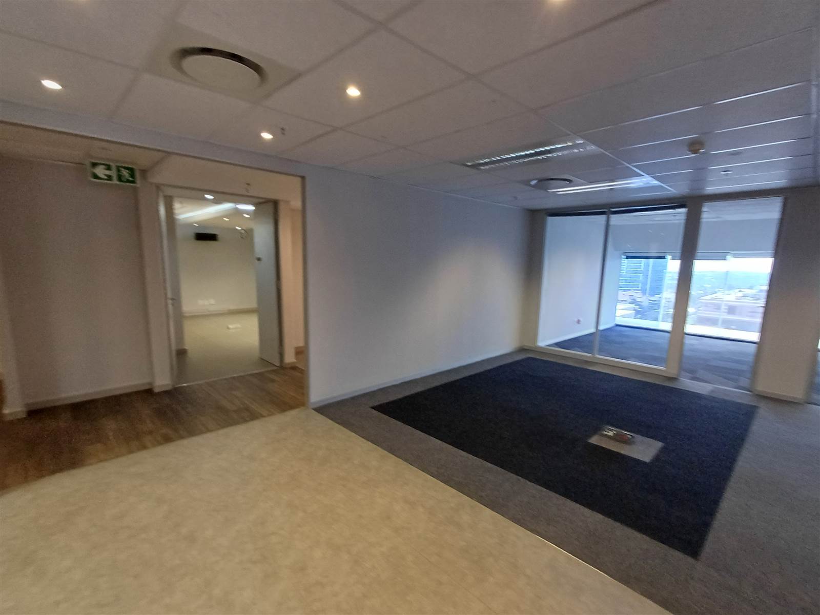 1525  m² Commercial space in Sandown photo number 18