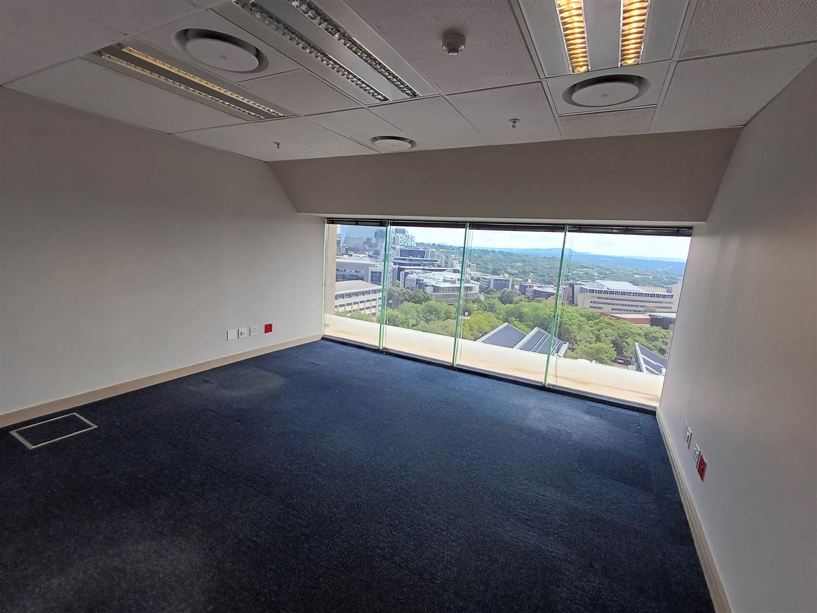 1525  m² Commercial space in Sandown photo number 9