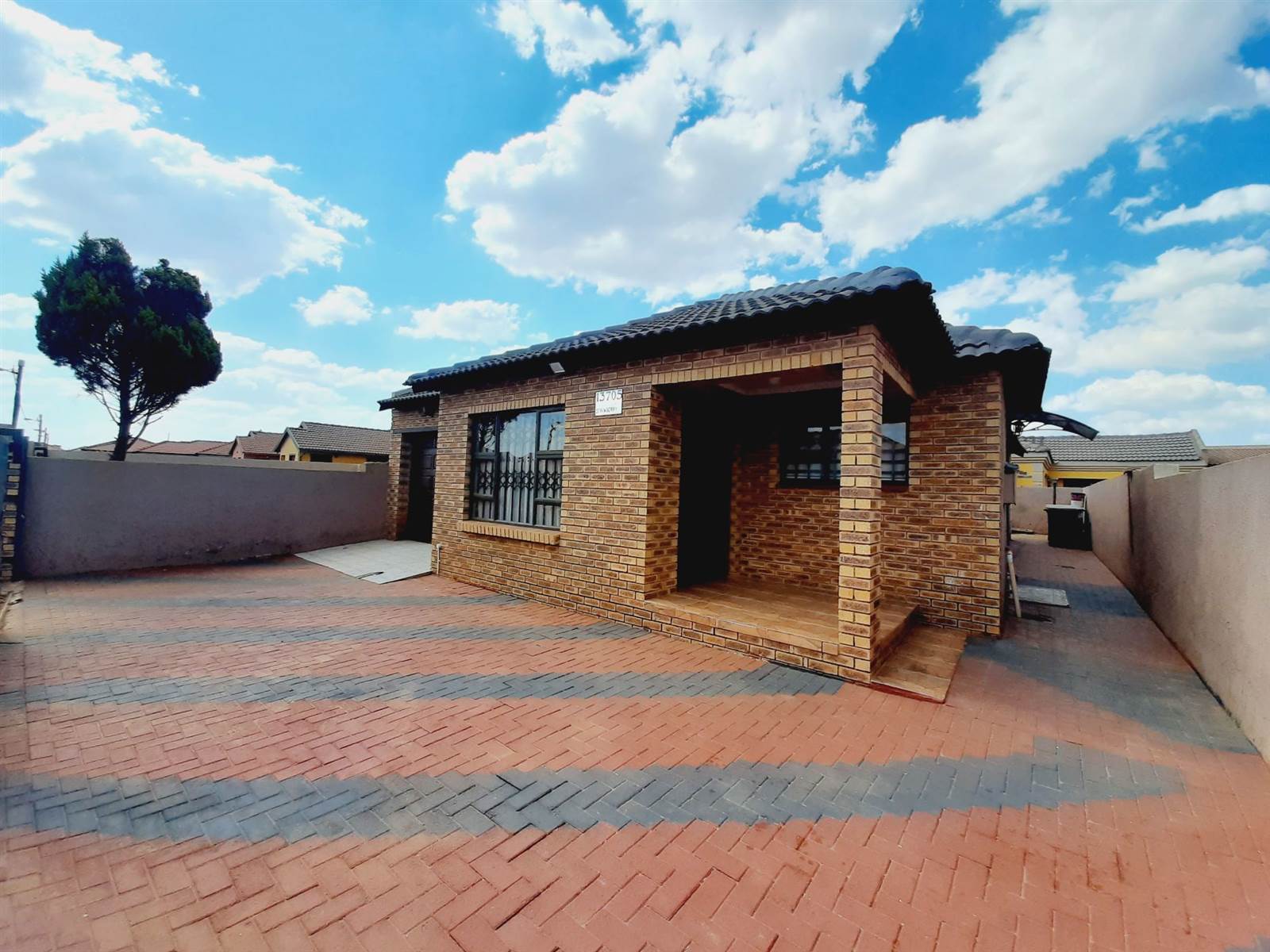 3 Bed House in Protea Glen photo number 15