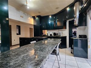 5 Bed House in Mackenzie Park
