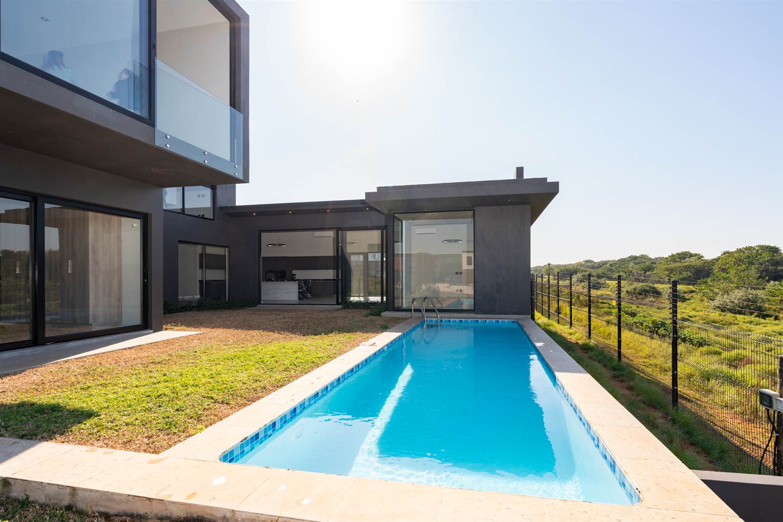 1135 m² Land available in Umhlanga Rocks photo number 7