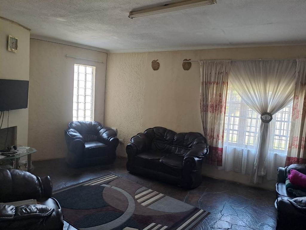 3 Bed House in Actonville photo number 25