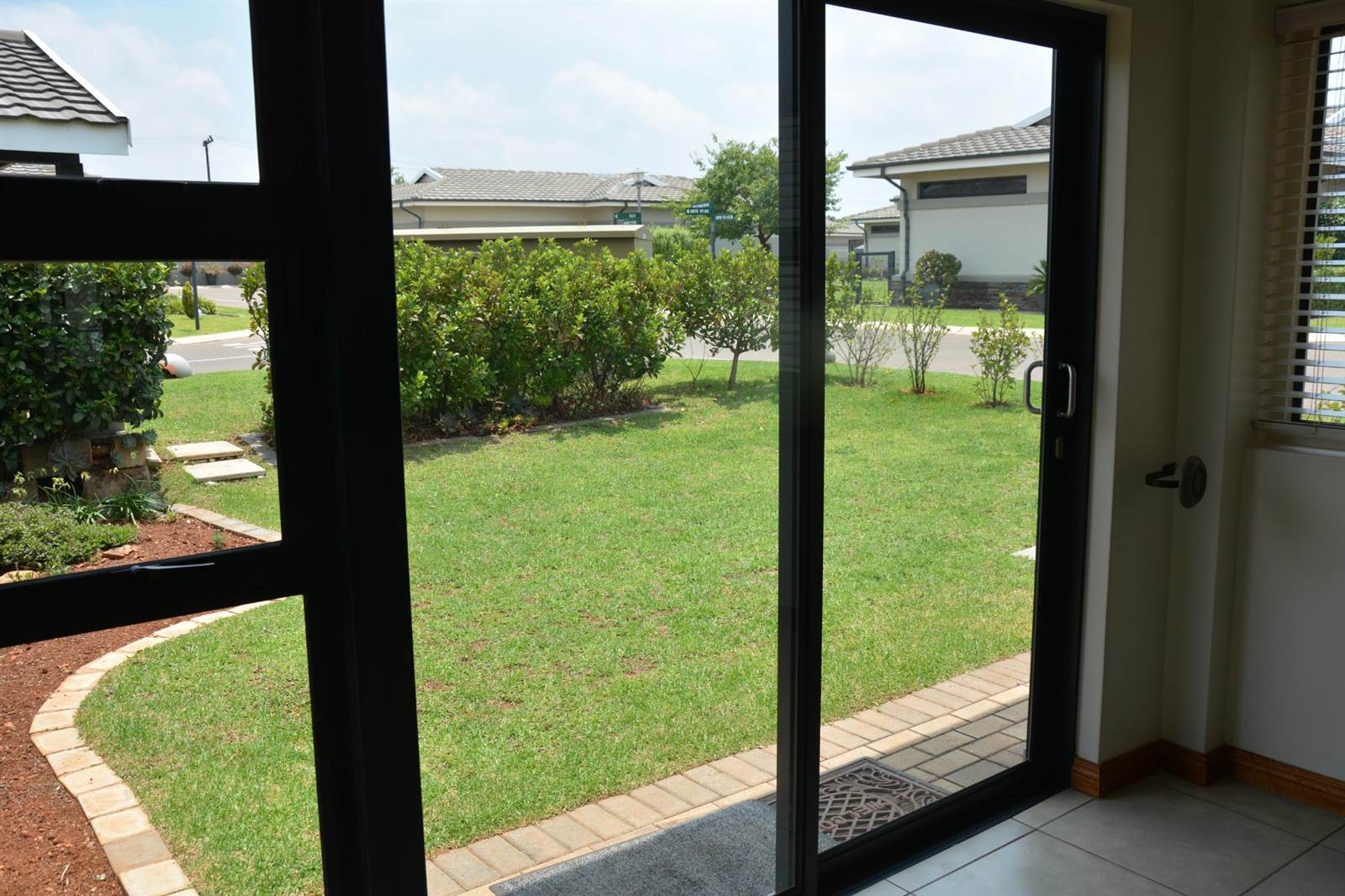 2 Bed Apartment in Eastland Mature Lifestyle Estate photo number 6